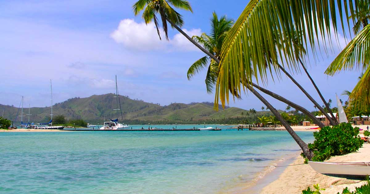 Turquoise water and white sand beach on Malolo Island, Fiji