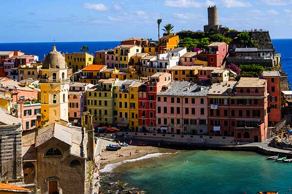 Hiking trail between Corniglia and Vernazza